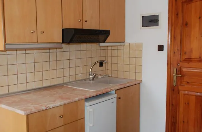 Panormos Palace Guest house